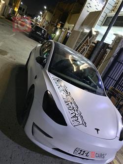 تسلا موديل 3